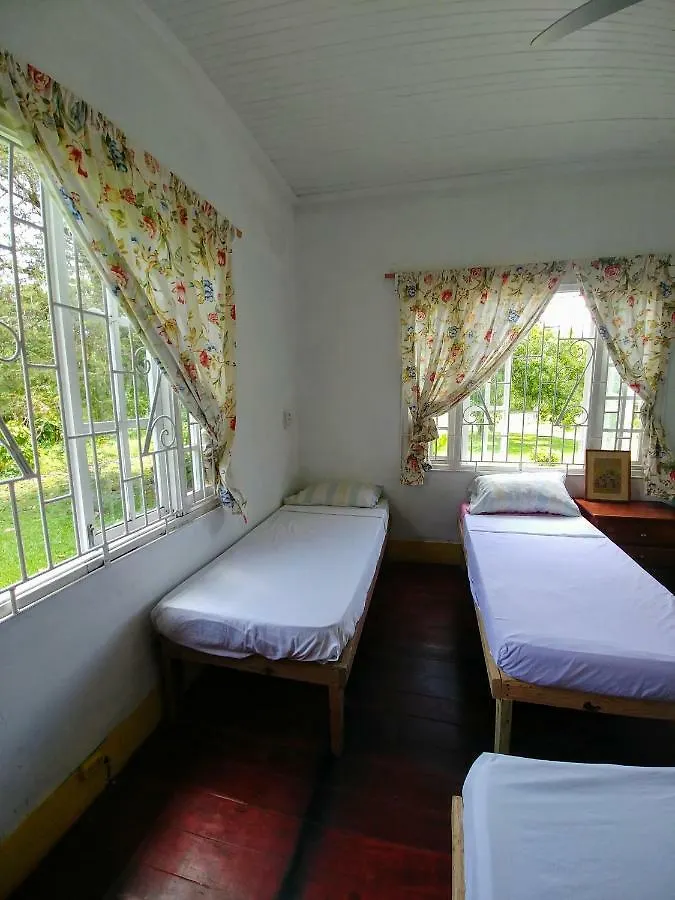 Port Antonio Inn Hostel 0*, 포트안토니오 자메이카